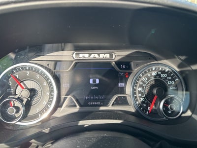 2022 RAM 1500 Laramie Crew Cab 4x4 5'7' Box