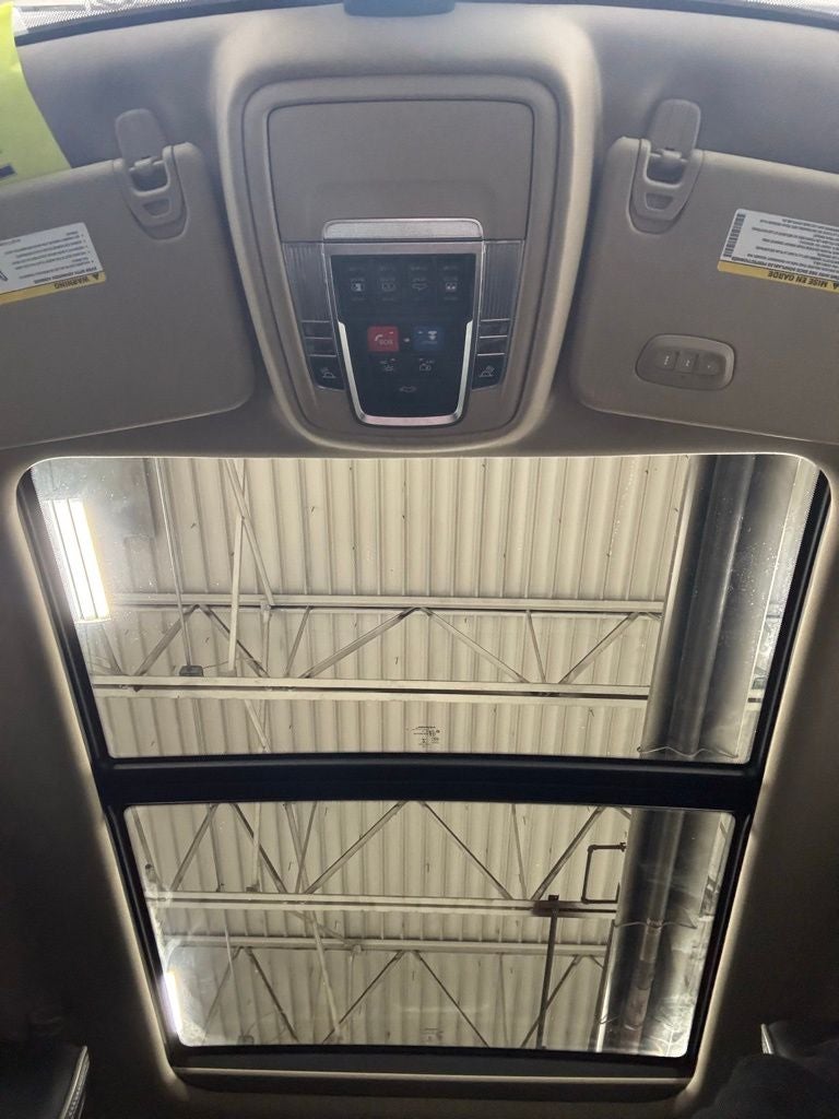 2019 RAM 1500 Laramie Crew Cab 4x4 6'4' Box