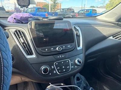 2022 Chevrolet Malibu FWD LT
