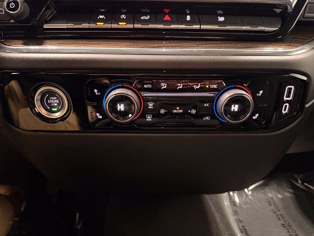 2024 Chevrolet Silverado 1500 4WD Crew Cab Short Bed LT with 2FL