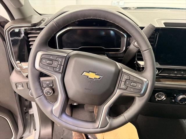 2024 Chevrolet Silverado 1500 4WD Crew Cab Short Bed LT with 2FL