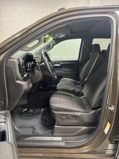 2024 Chevrolet Silverado 1500 4WD Crew Cab Short Bed LT