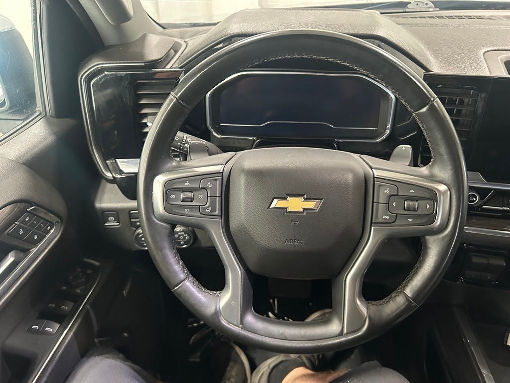 2023 Chevrolet Silverado 1500 4WD Crew Cab Short Bed LTZ