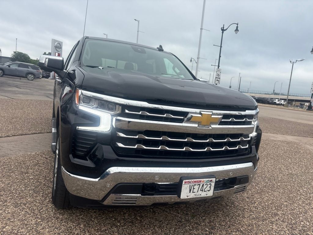 2023 Chevrolet Silverado 1500 4WD Crew Cab Short Bed LTZ