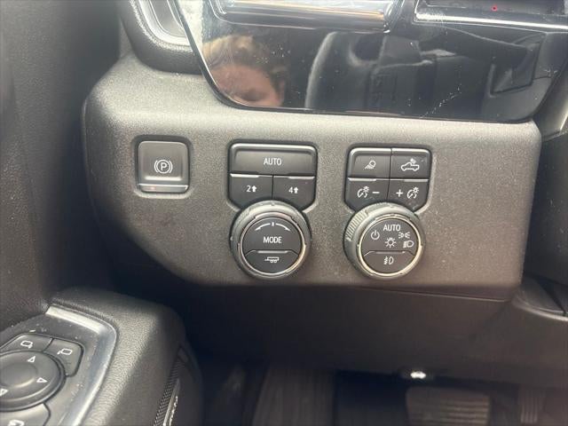 2023 Chevrolet Silverado 1500 4WD Crew Cab Short Bed LTZ