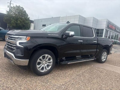 2023 Chevrolet Silverado 1500 4WD Crew Cab Short Bed LTZ