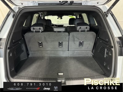 2025 GMC Acadia AWD Denali