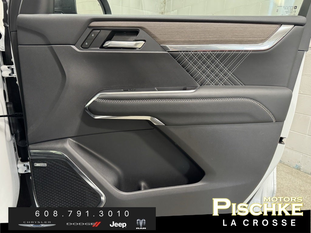 2025 GMC Acadia AWD Denali