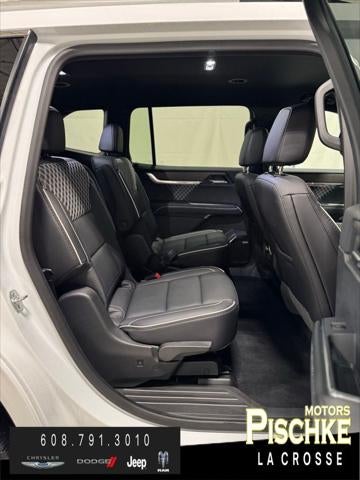 2025 GMC Acadia AWD Denali
