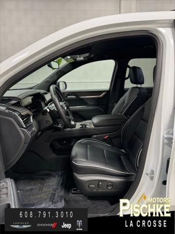 2025 GMC Acadia AWD Denali