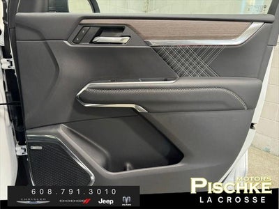 2025 GMC Acadia AWD Denali