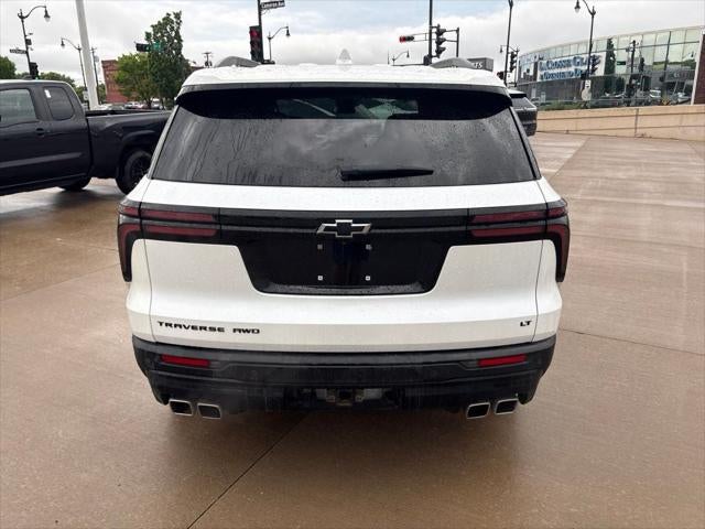 2024 Chevrolet Traverse LT