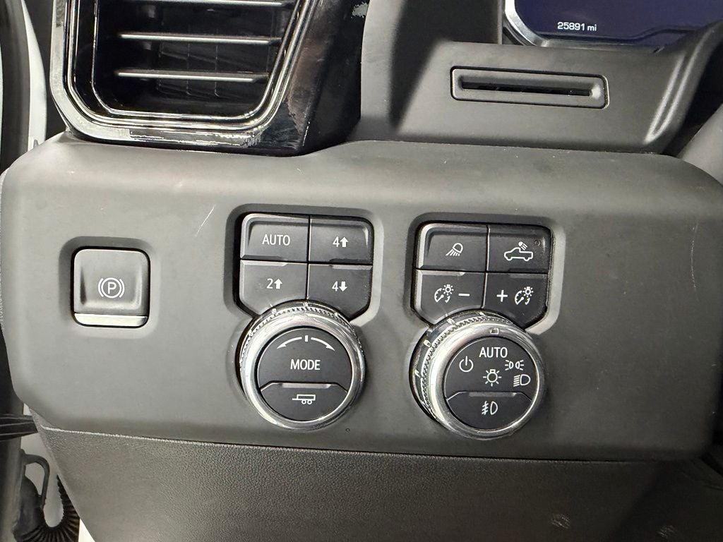 2025 GMC Sierra 1500 4WD Crew Cab Short Box AT4