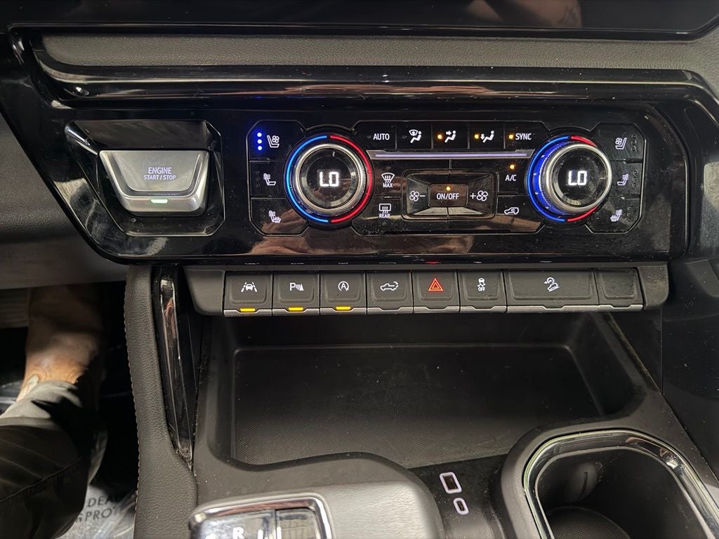 2025 GMC Sierra 1500 4WD Crew Cab Short Box AT4