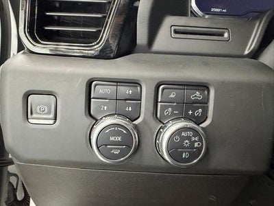 2025 GMC Sierra 1500 4WD Crew Cab Short Box AT4