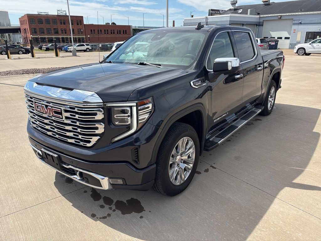 2022 GMC Sierra 1500 4WD Crew Cab Short Box Denali