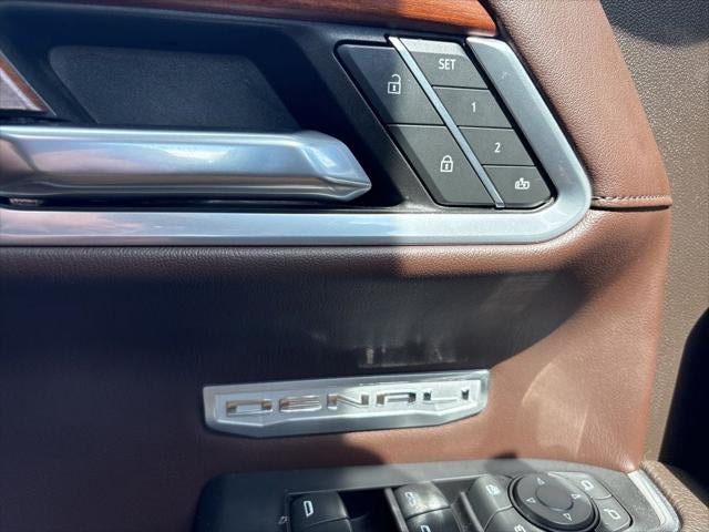 2022 GMC Sierra 1500 4WD Crew Cab Short Box Denali