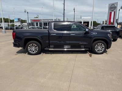 2022 GMC Sierra 1500 4WD Crew Cab Short Box Denali
