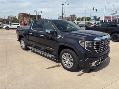 2022 GMC Sierra 1500 4WD Crew Cab Short Box Denali