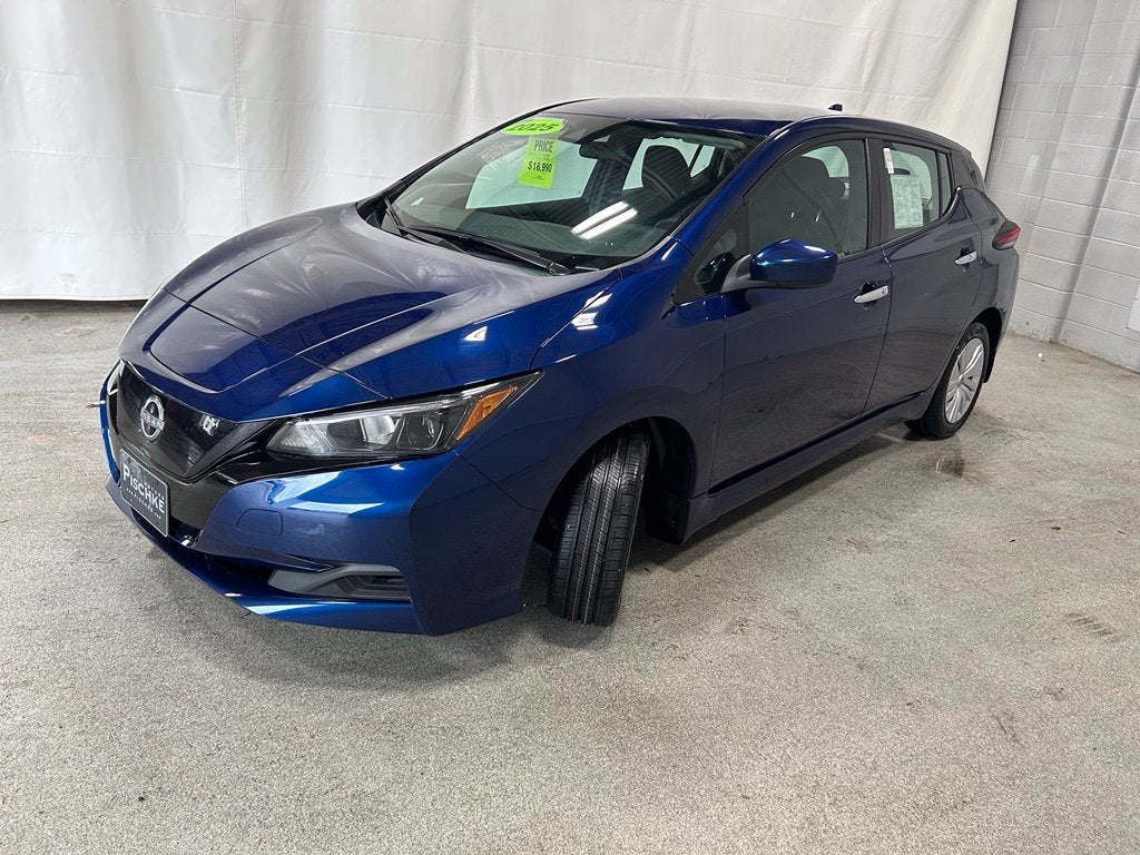 2025 Nissan LEAF S