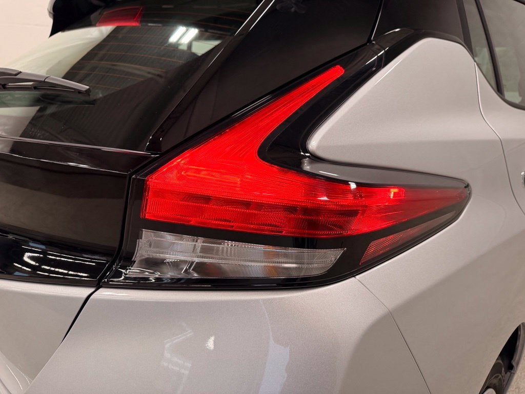 2025 Nissan LEAF S