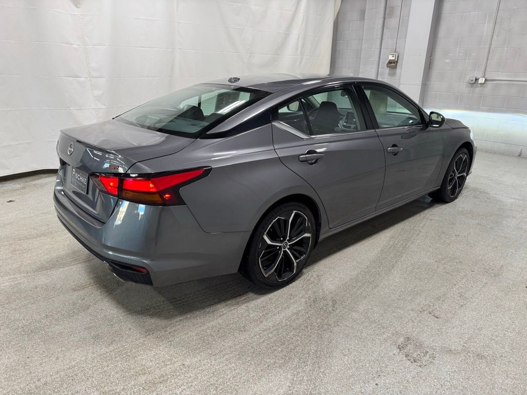 2025 Nissan Altima SR FWD