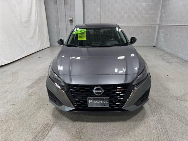 2025 Nissan Altima SR FWD