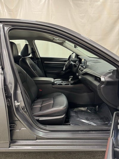 2025 Nissan Altima SR FWD