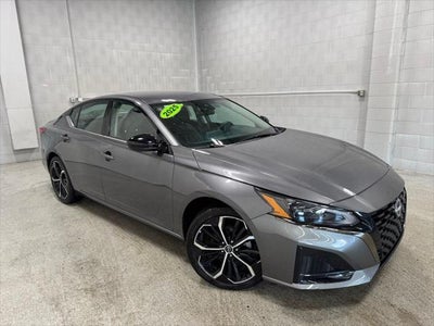 2025 Nissan Altima SR FWD