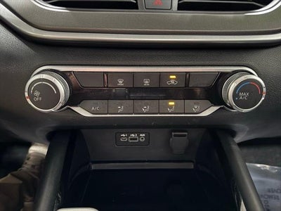 2025 Nissan Altima SR FWD