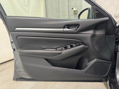 2023 Nissan Altima SV FWD