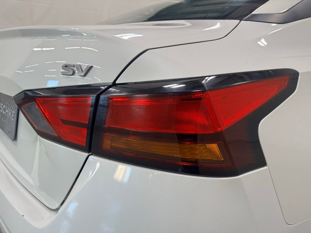 2023 Nissan Altima SV FWD