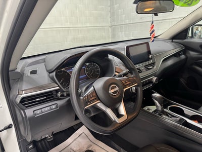 2023 Nissan Altima SV FWD