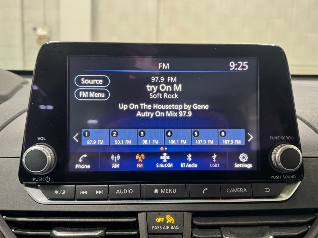 2023 Nissan Altima SV FWD