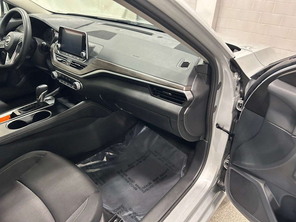 2023 Nissan Altima SV FWD