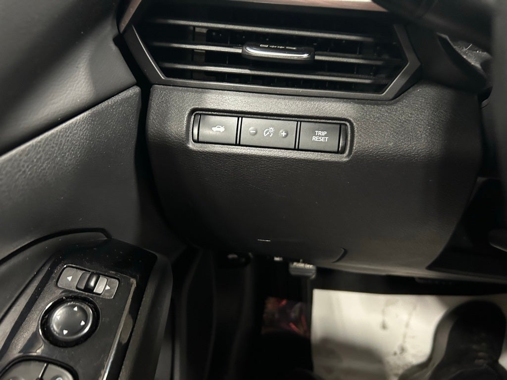 2023 Nissan Altima SV FWD