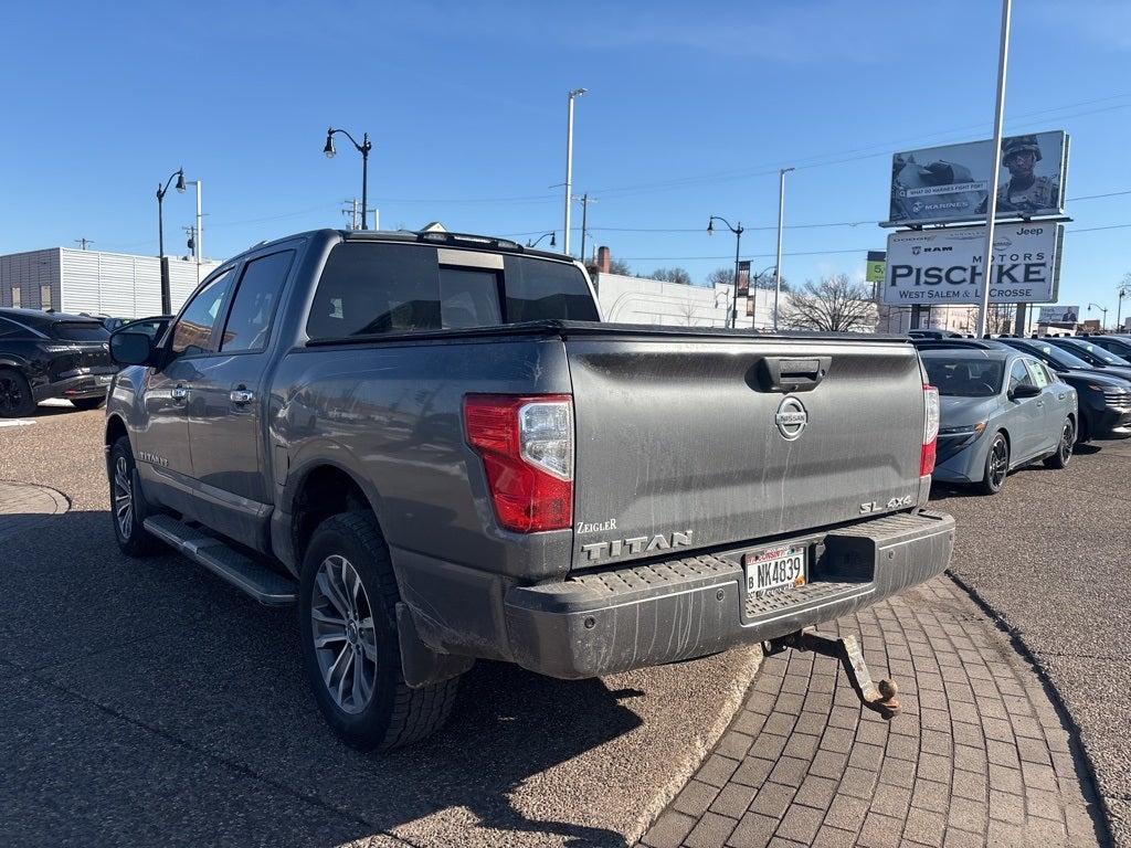 2019 Nissan TITAN SL