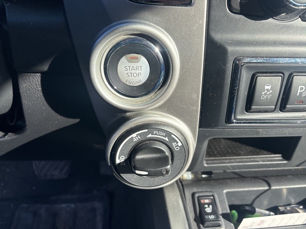 2019 Nissan TITAN SL