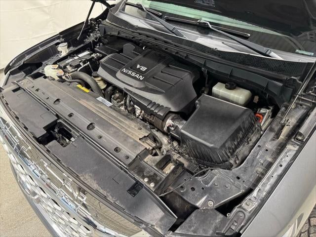 2019 Nissan TITAN SL