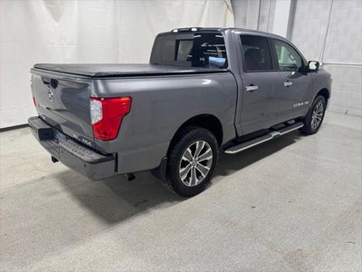 2019 Nissan TITAN SL