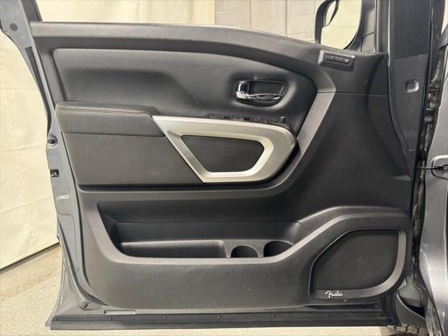 2019 Nissan TITAN SL