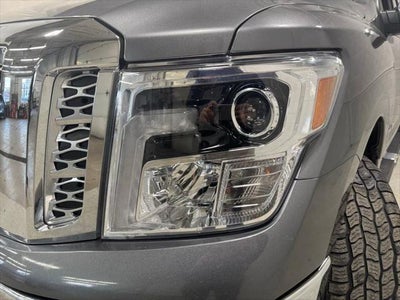 2019 Nissan TITAN SL