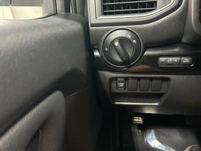 2024 Nissan TITAN Crew Cab SV 4x4