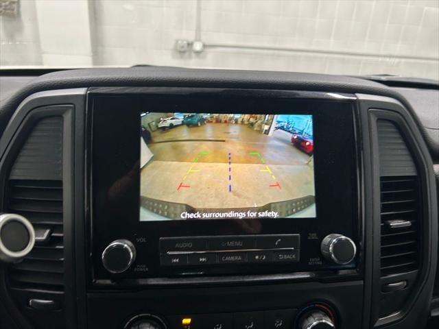 2024 Nissan TITAN Crew Cab SV 4x4