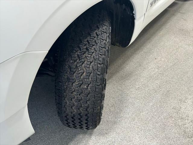 2024 Nissan TITAN Crew Cab SV 4x4