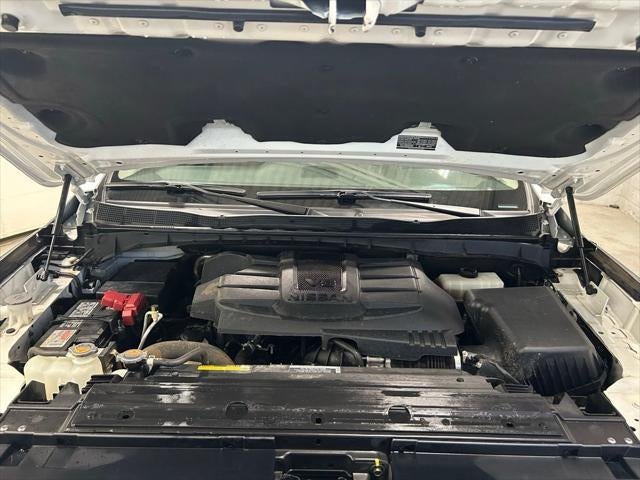 2024 Nissan TITAN Crew Cab SV 4x4