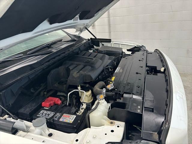 2024 Nissan TITAN Crew Cab SV 4x4