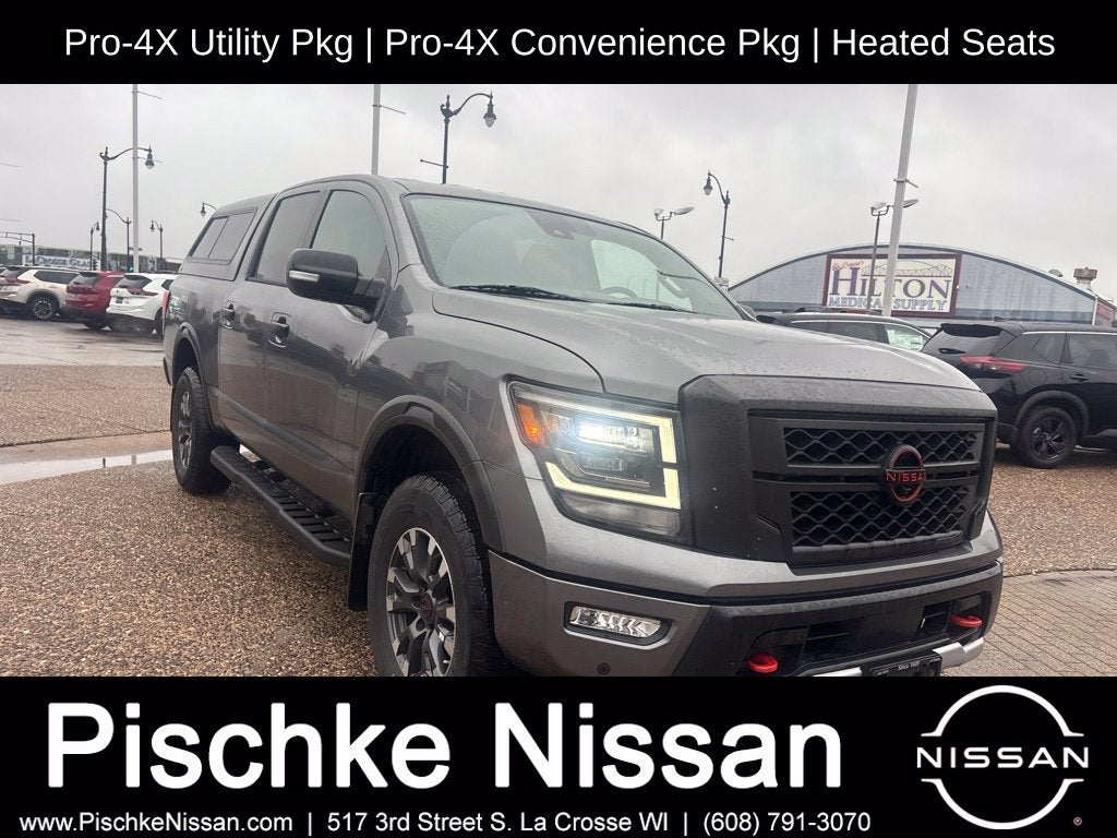 2023 Nissan TITAN Crew Cab PRO-4X 4x4