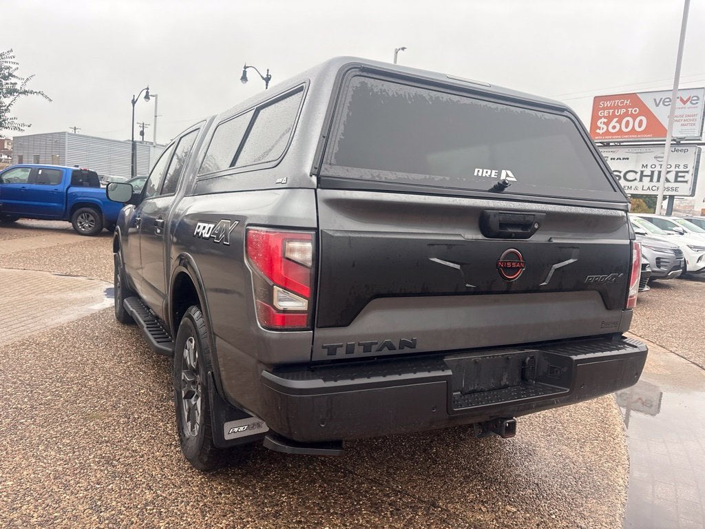 2023 Nissan TITAN Crew Cab PRO-4X 4x4