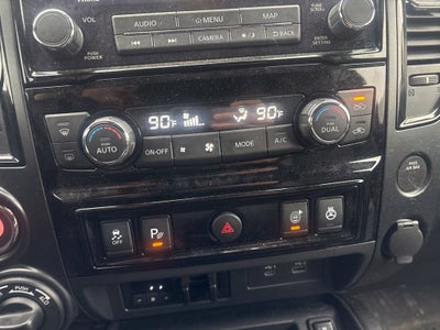 2023 Nissan TITAN Crew Cab PRO-4X 4x4